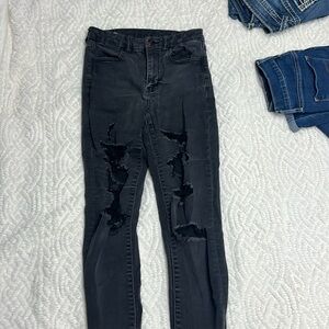 Size 6 black American eagle jeans
